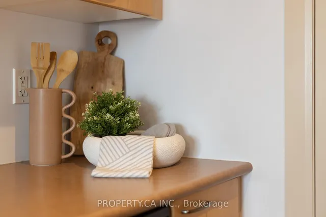 Additional image 11 of 660 Pape Ave Unit 209