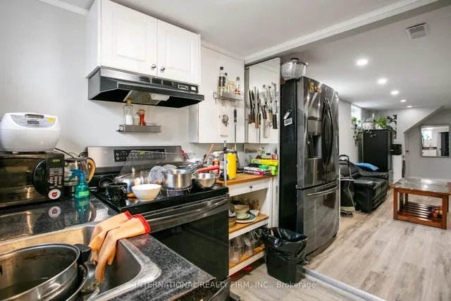 Additional image 43 of 50 Denison Ave