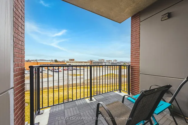 Additional image 9 of 1 Redfern Ave Unit 215