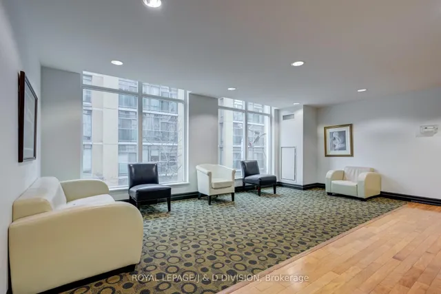 Additional image 25 of 8 Scollard St Unit PH108