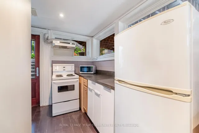 Additional image 31 of 21 Yewfield Cres