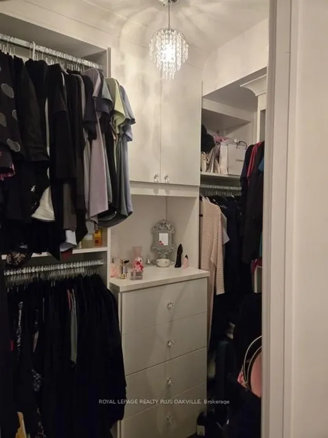 Additional image 12 of 25 Carlton St Unit 1506