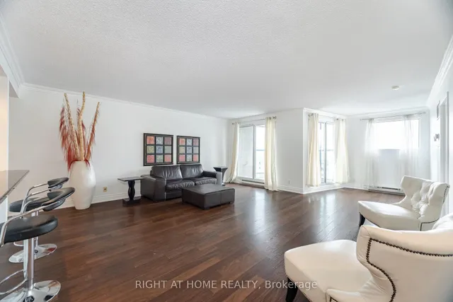 Additional image 12 of 77 Harbour Sq Unit 1812