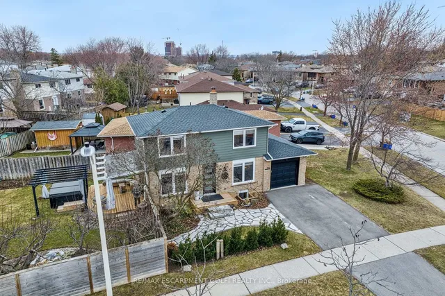 Additional image 40 of 773 Laurier Ave