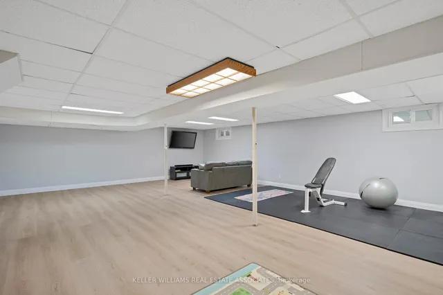 Additional image 36 of 2375 Parkway Dr