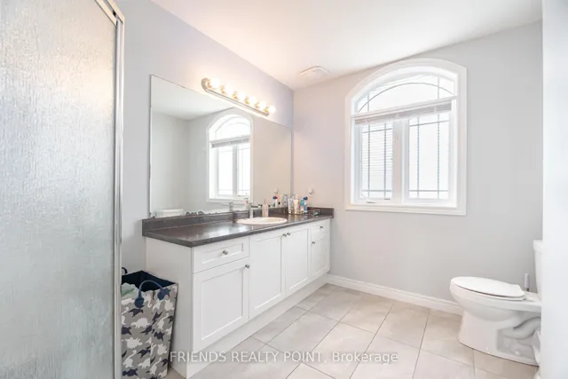 Additional image 32 of 37 Charleswood Cres