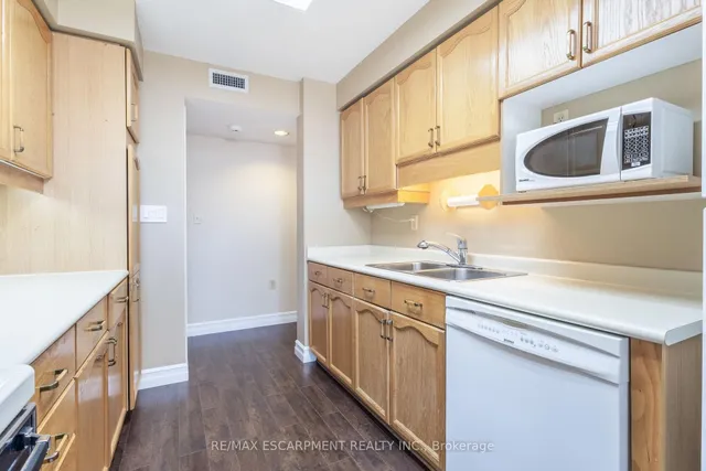 Additional image 9 of 2199 Sixth Line Unit 314