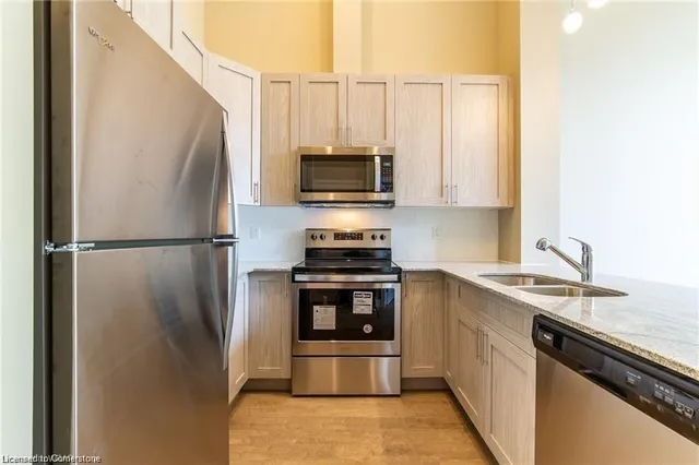 Additional image 3 of 100 Garment St Unit 210