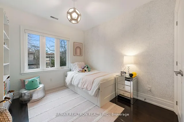 Additional image 30 of 181 Arlington Ave