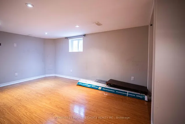 Additional image 45 of 32 Madrid Cres