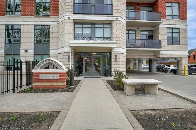 Additional image 5 of 399 Queen St Unit 101