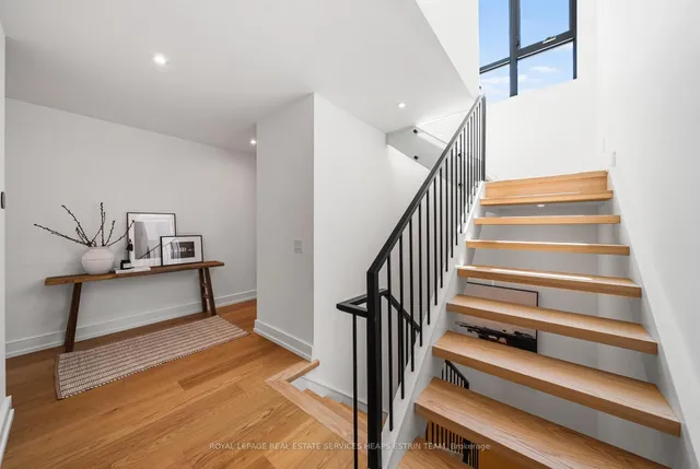 Additional image 27 of 17 Myrtle Ave