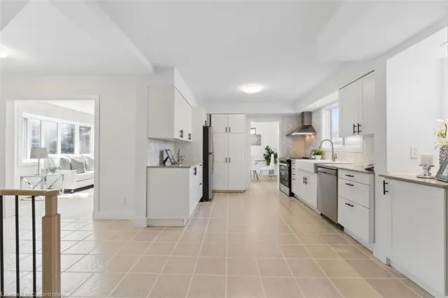 Additional image 12 of 90 Euclid Ave