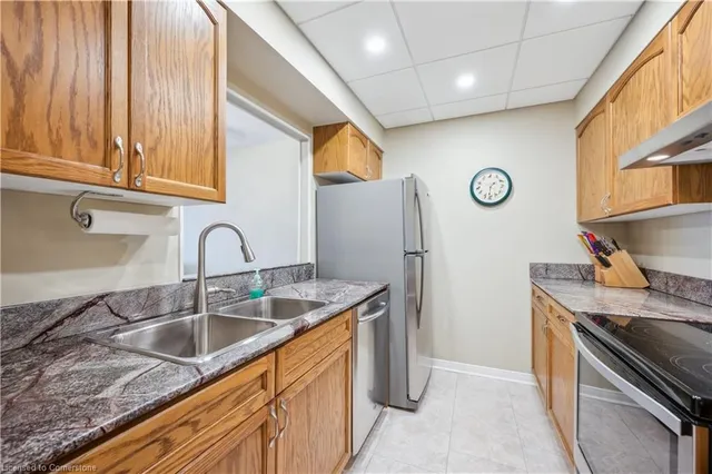 Additional image 12 of 10 Ellen St Unit 808