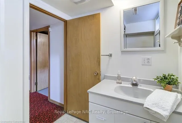 Additional image 46 of 6 Lilacside Dr