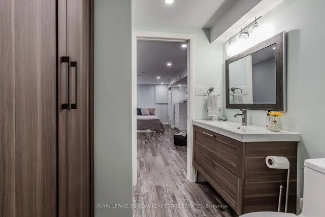 Additional image 36 of 1100 Dovercourt Ave