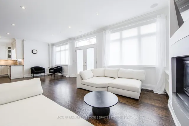 Additional image 13 of 21A Roycrest Ave