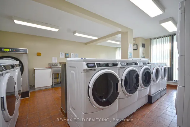 Additional image 39 of 18 Knightsbridge Rd Unit 809