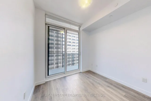 Additional image 3 of 8 Eglinton Ave Unit 2003