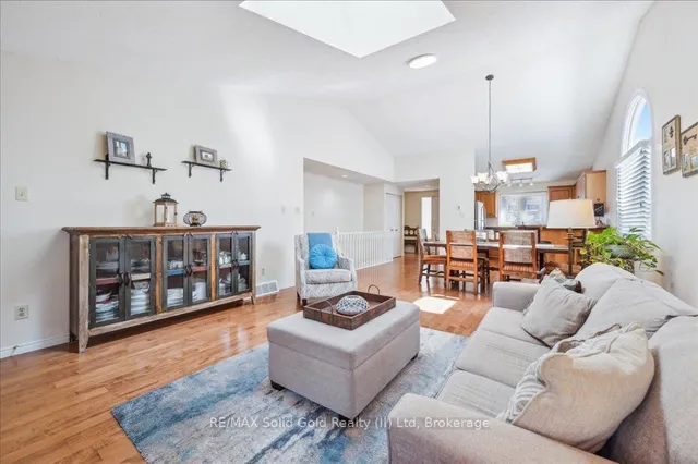 Additional image 10 of 5 Quinte Cres