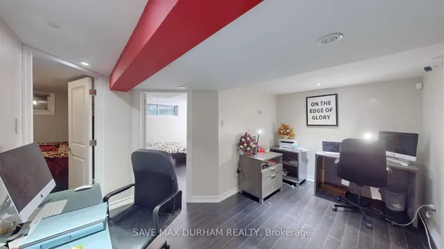 Additional image 25 of 165 Harewood Ave