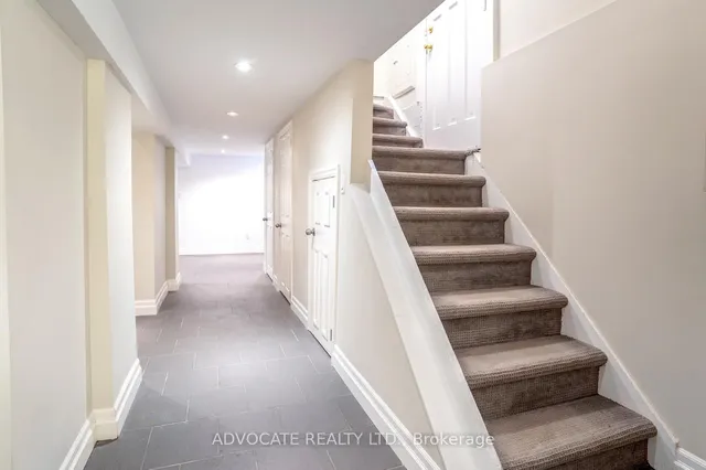 Additional image 34 of 49 Melrose Ave