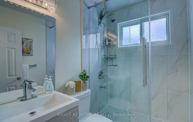 Additional image 23 of 5 Bellefontaine St