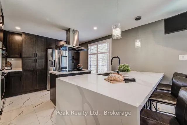 Additional image 10 of 76 Underhill Cres