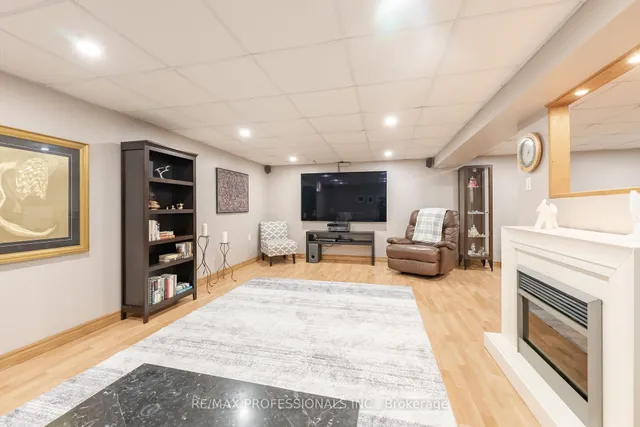 Additional image 17 of 868 Governors Crt