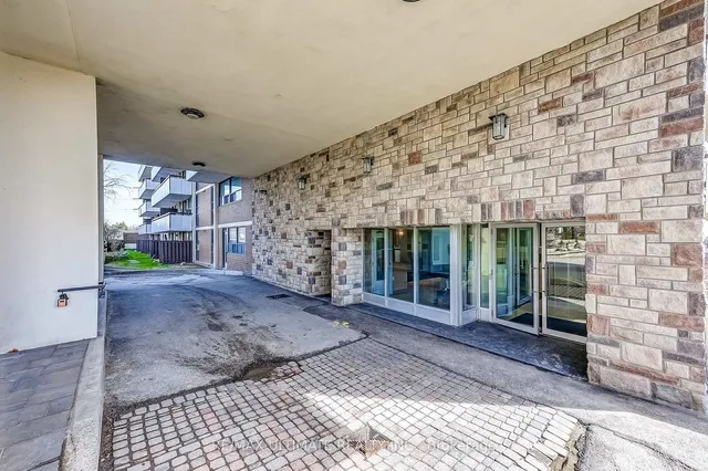 Additional image 30 of 541 Blackthorn Ave Unit 1005