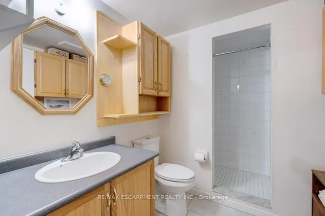 Additional image 36 of 137 Claudette Gate