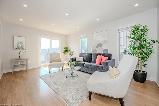 Additional image 3 of 105 Desert Sand Dr