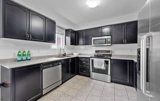 Additional image 12 of 31 Rambling Oak Dr