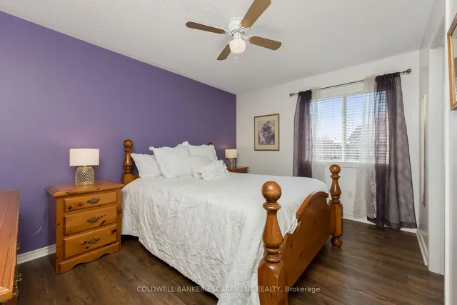 Additional image 28 of 593 Caverhill Cres