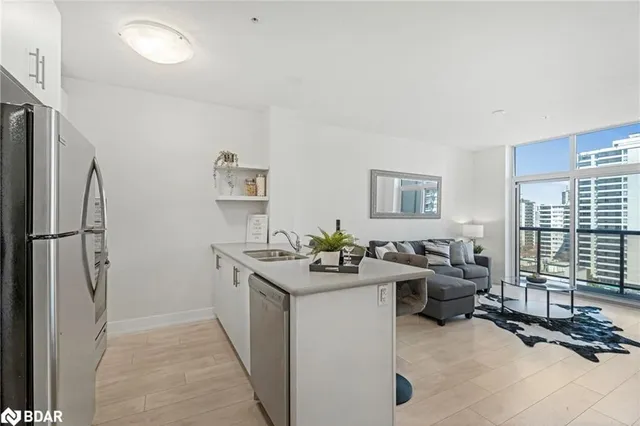 Additional image 9 of 81 Robinson St Unit 1104