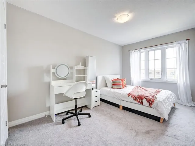 Additional image 34 of 224 Thomas Slee Dr