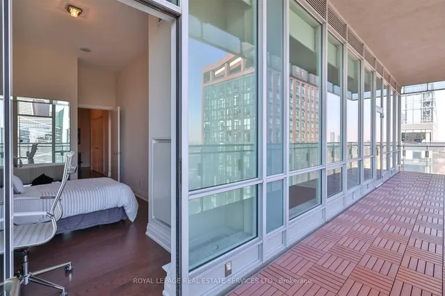 Additional image 32 of 80 John St Unit 4406