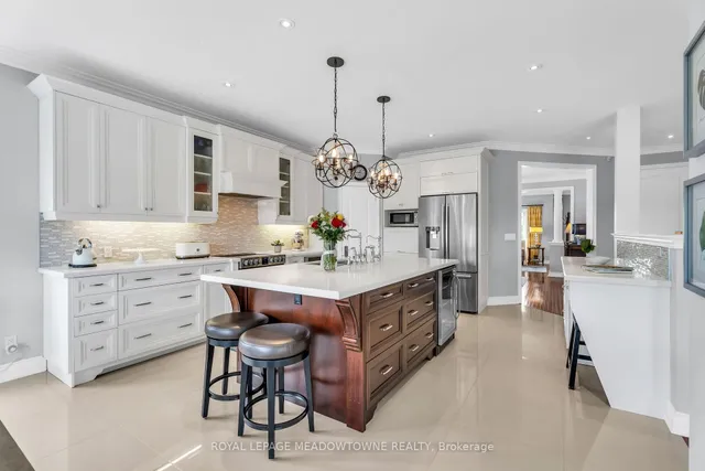 Additional image 10 of 12 Everglade Dr