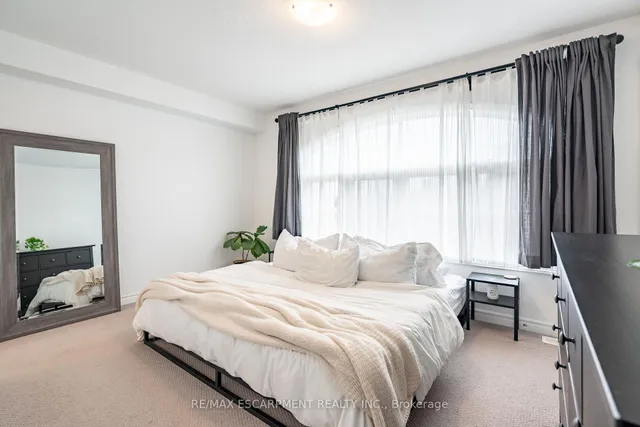 Additional image 28 of 219 Dundas St Unit 45