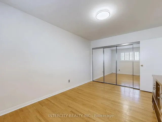 Additional image 25 of 26 Donnalyn Dr