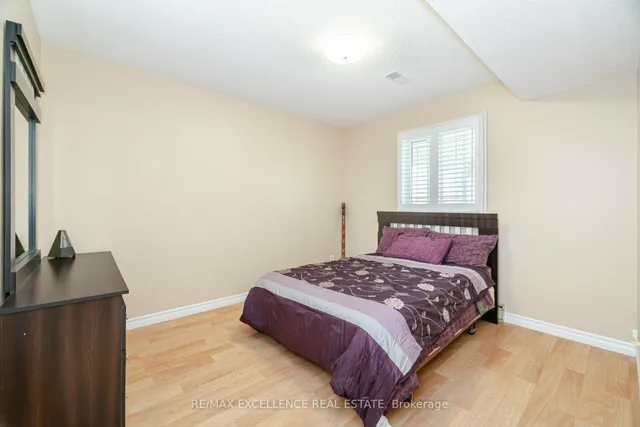 Additional image 24 of 60 Indian Cres
