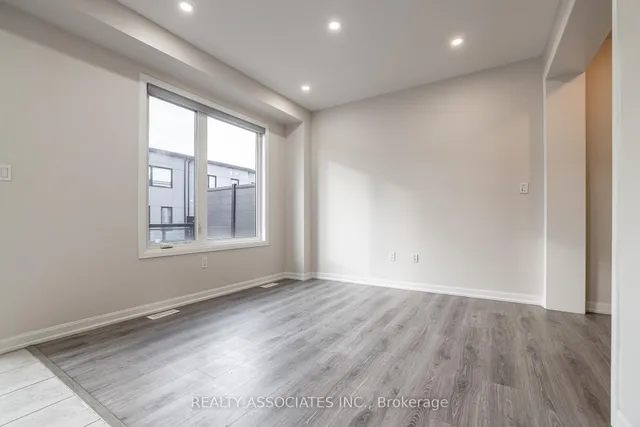 Additional image 15 of 133 Grovewood Common