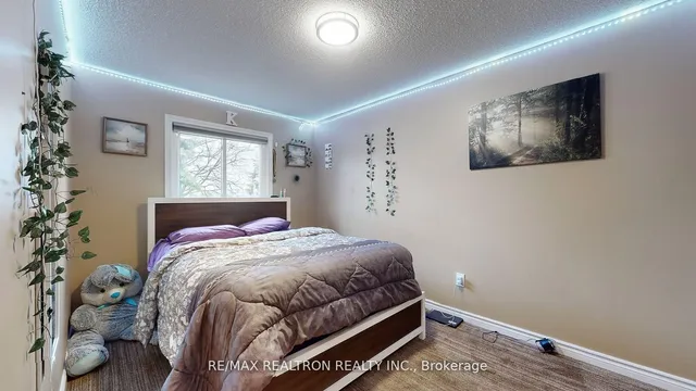 Additional image 27 of 68 Heathcliffe Sq