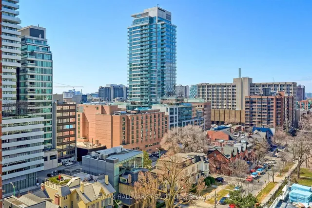 Additional image 42 of 38 Avenue Rd Unit 1201