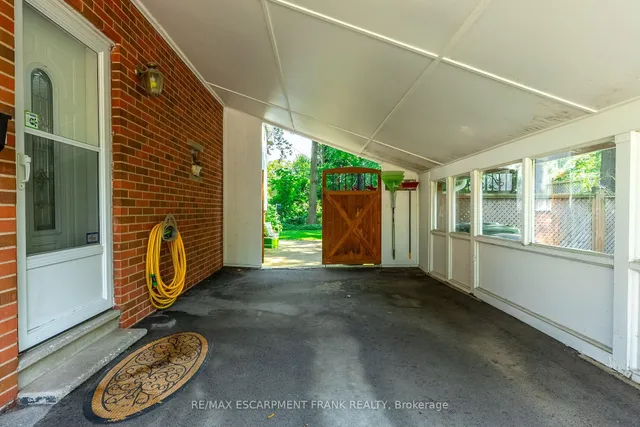 Additional image 10 of 129 ONEIDA Blvd