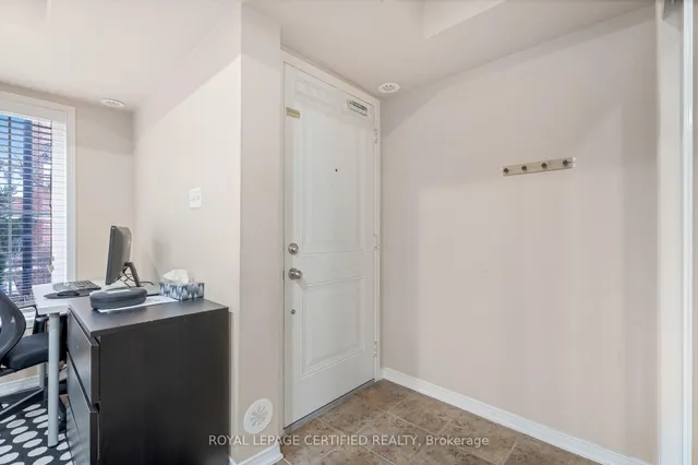 Additional image 4 of 2551 Sixth Line Unit 25