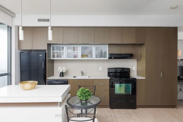 Additional image 22 of 110 Charles St Unit 3410