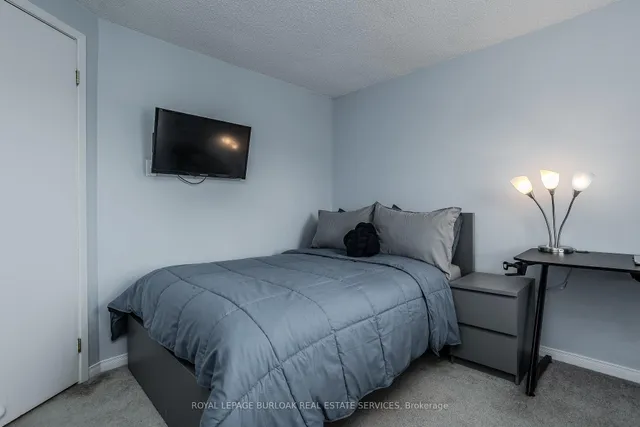 Additional image 18 of 2383 Cotswold Cres