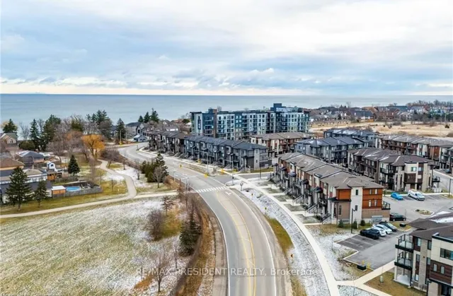 Additional image 5 of 590 North Service Rd Unit 14