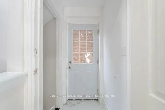 Additional image 36 of 77 Enford Cres